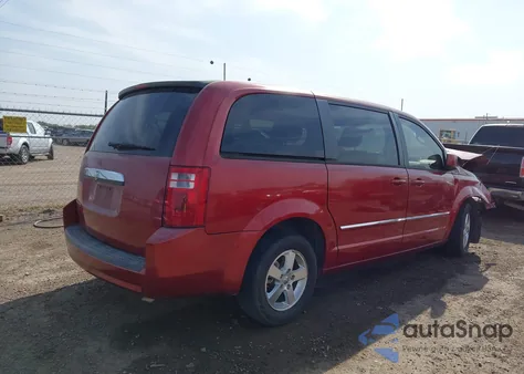 2008 Dodge Grand Caravan z USA, uszkodzony, nr VIN 1D88N54P08B153780